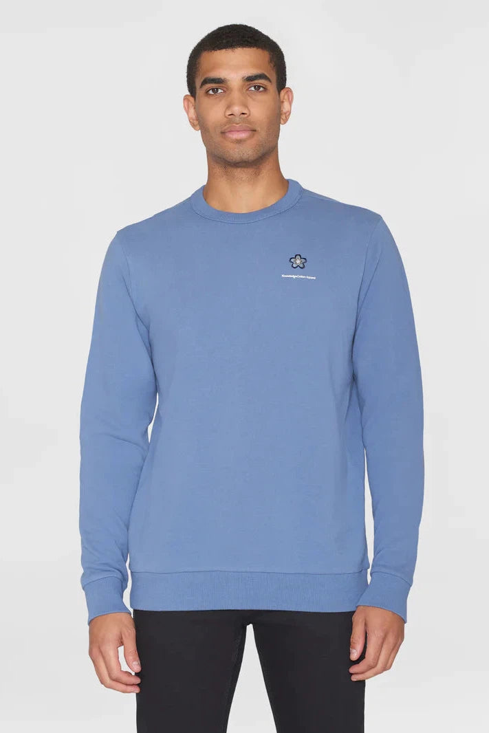 Knowledge Cotton Regular Fit Sweat with Flower Embr. at Chest GOTS Vegan Moonlight Blue