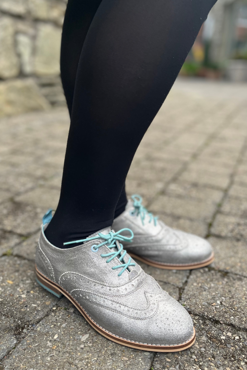 Women's lace 2025 up brogue shoes