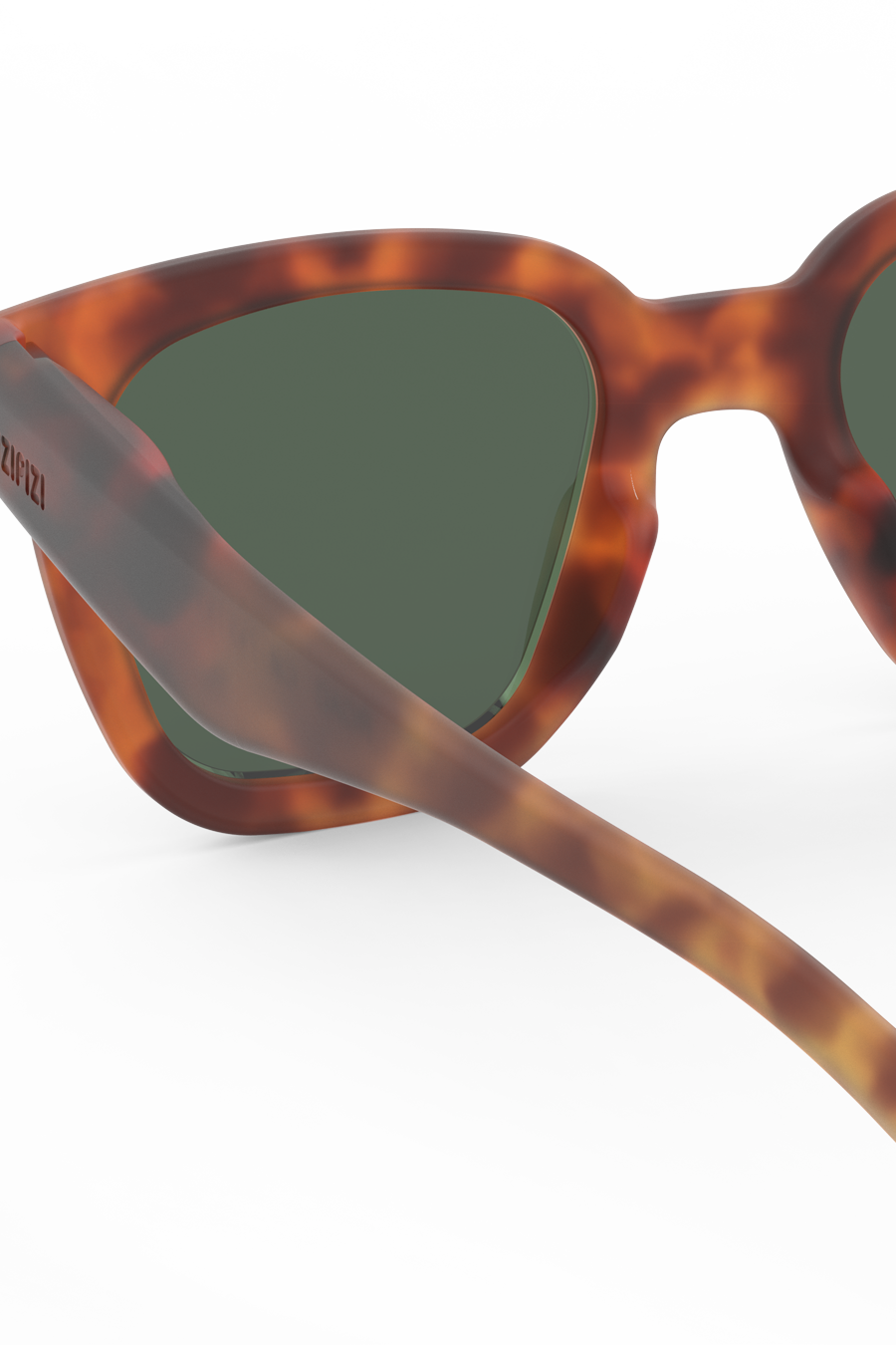 Izipizi Havane rectangular sunglasses at an angle highlighting warm tones and confident design.