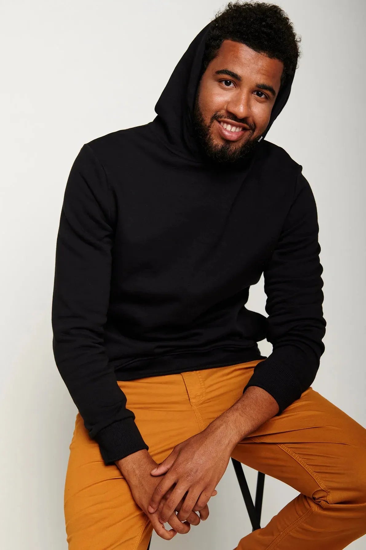 Greenbomb Basic (Star/Hooded Sweater/GOTS) | Black