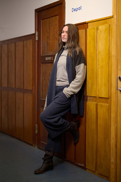 Henriette Steffensen Flare Trousers 3/4 Length in Evening Blue