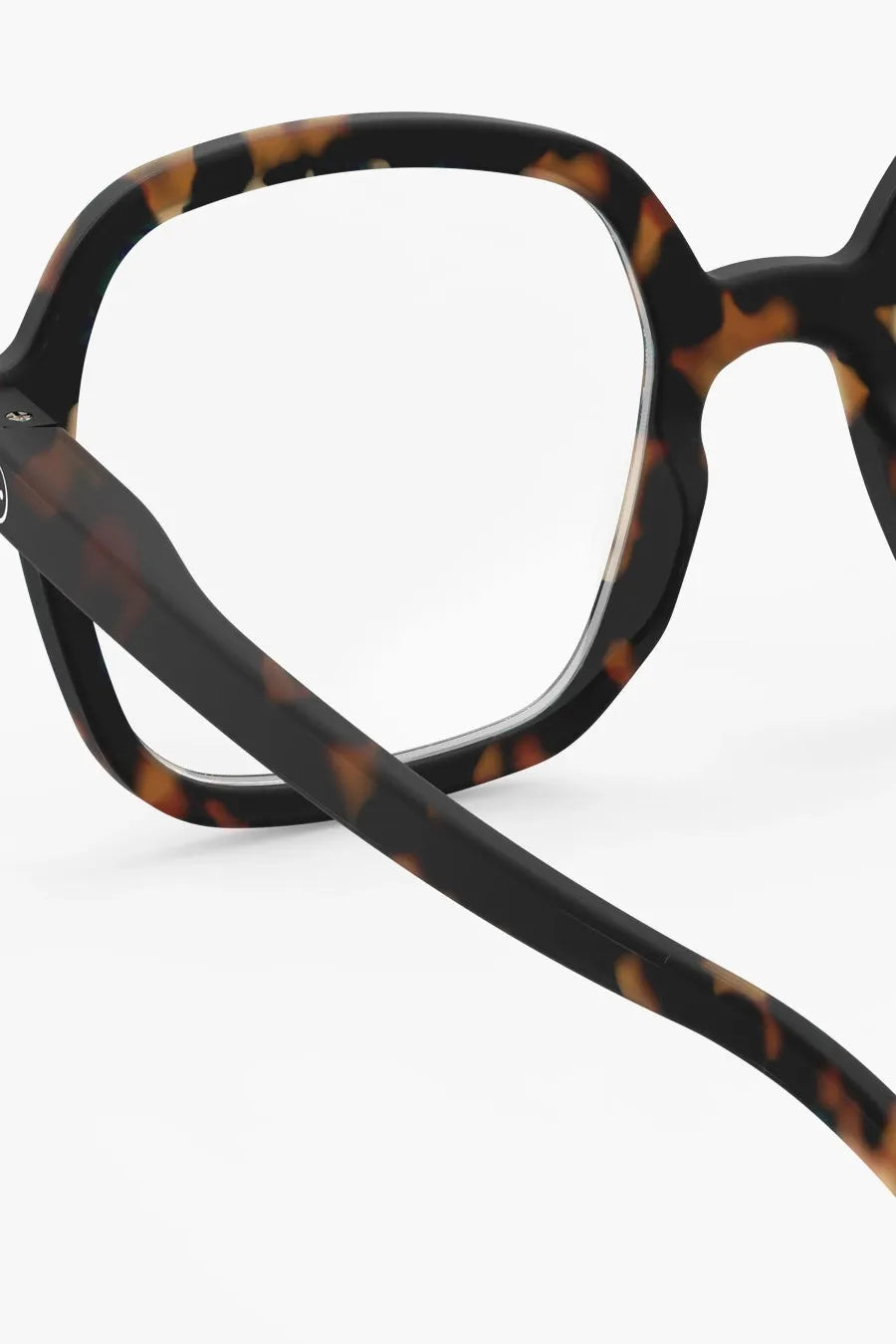 Close up of matter tortoise glasses design.