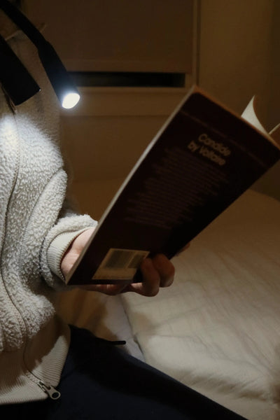 Kikkerland Neck Book Light