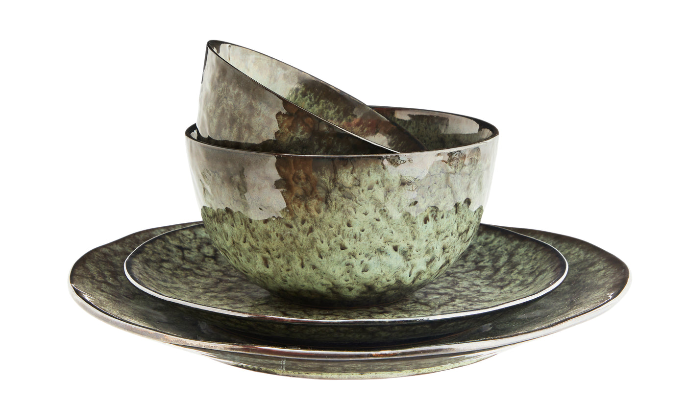 Madam Stoltz Stoneware Lunch Plate