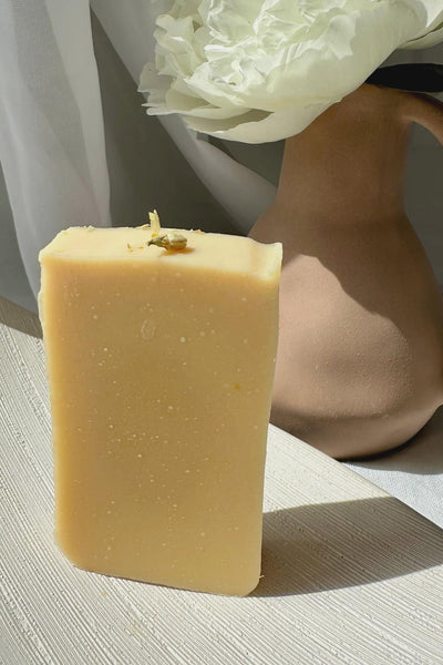 Mamo Brightening Soap Bar – Goat Milk & Turmeric (Sensitive Skin) | Large