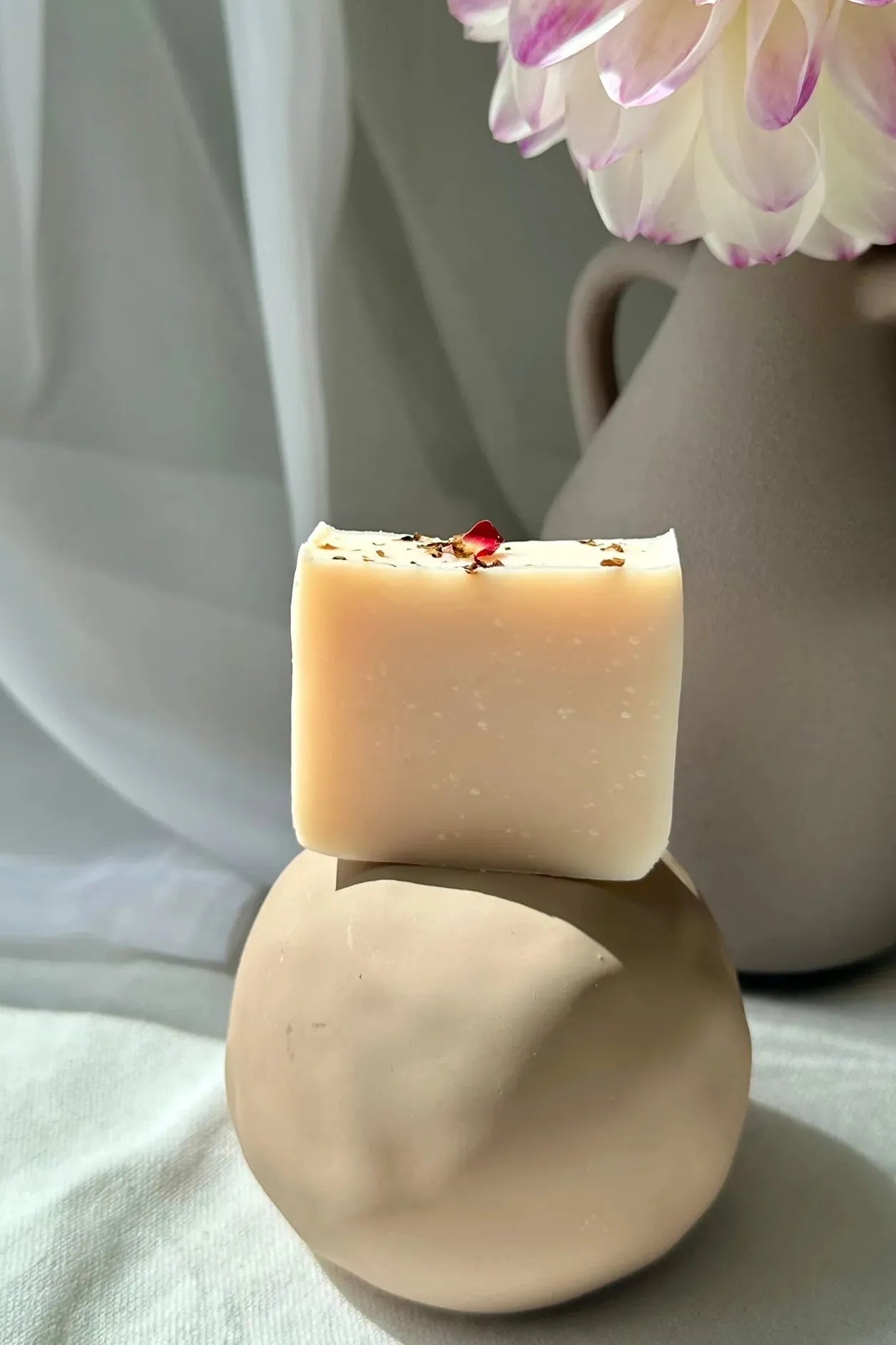 Mamo Floral-Citrus Body Soap Bar – Rose Geranium, Pink Grapefruit | Small
