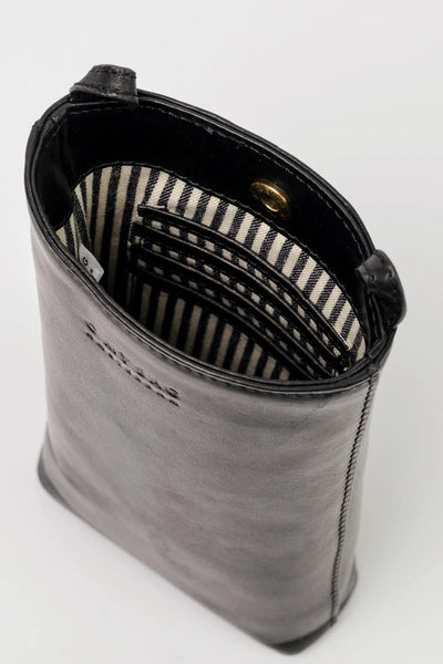 O MY BAG Charlie Phone Bag -­ Black Classic Leather