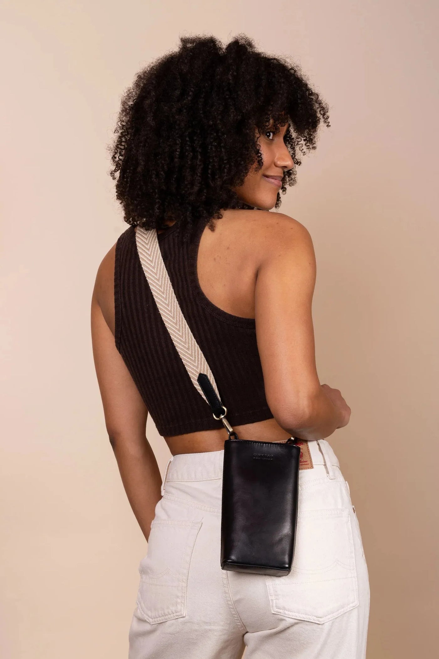 O MY BAG Charlie Phone Bag -­ Black Classic Leather