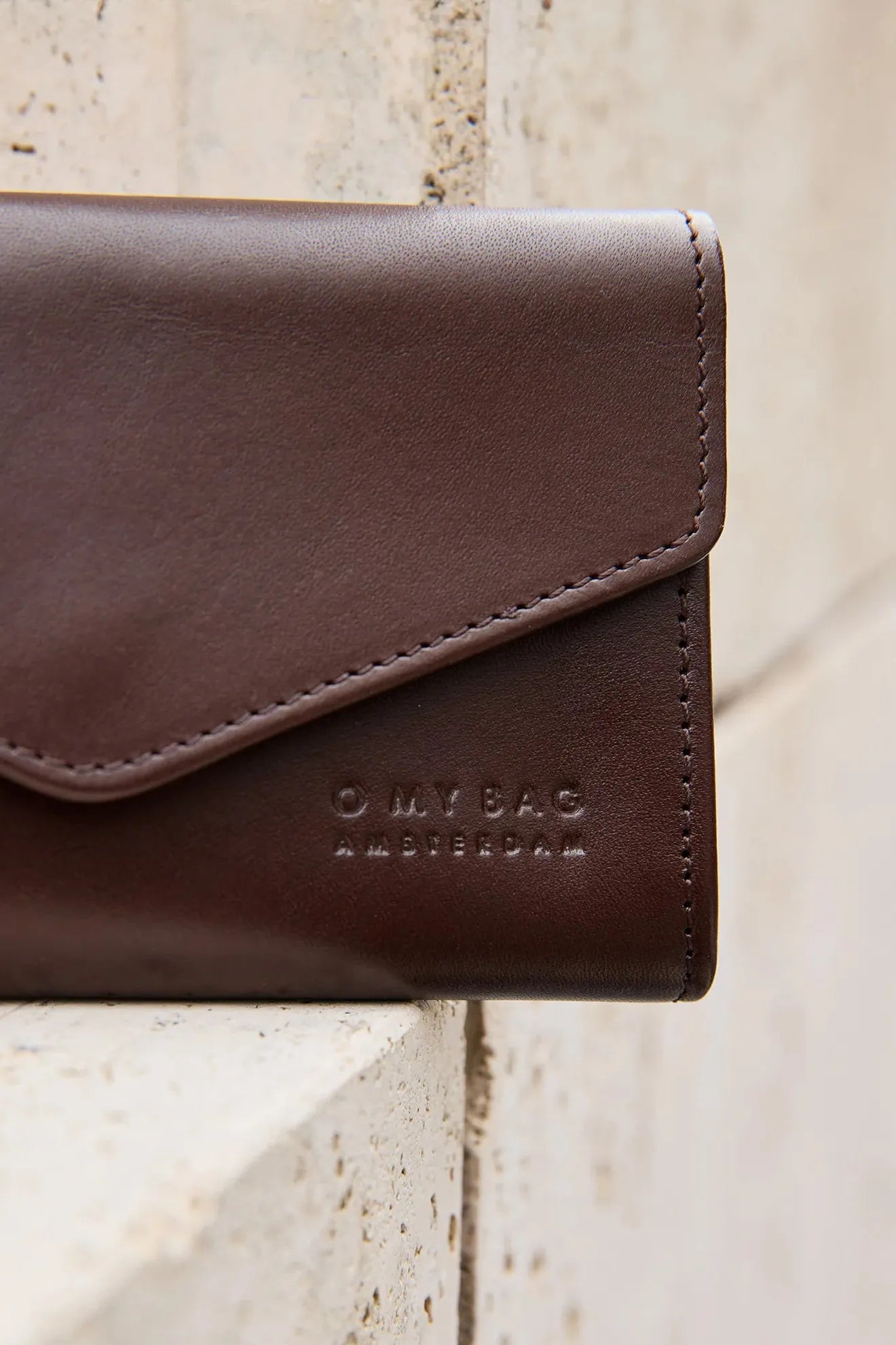O MY BAG Jo's Purse ­Chocolate Classic Leather