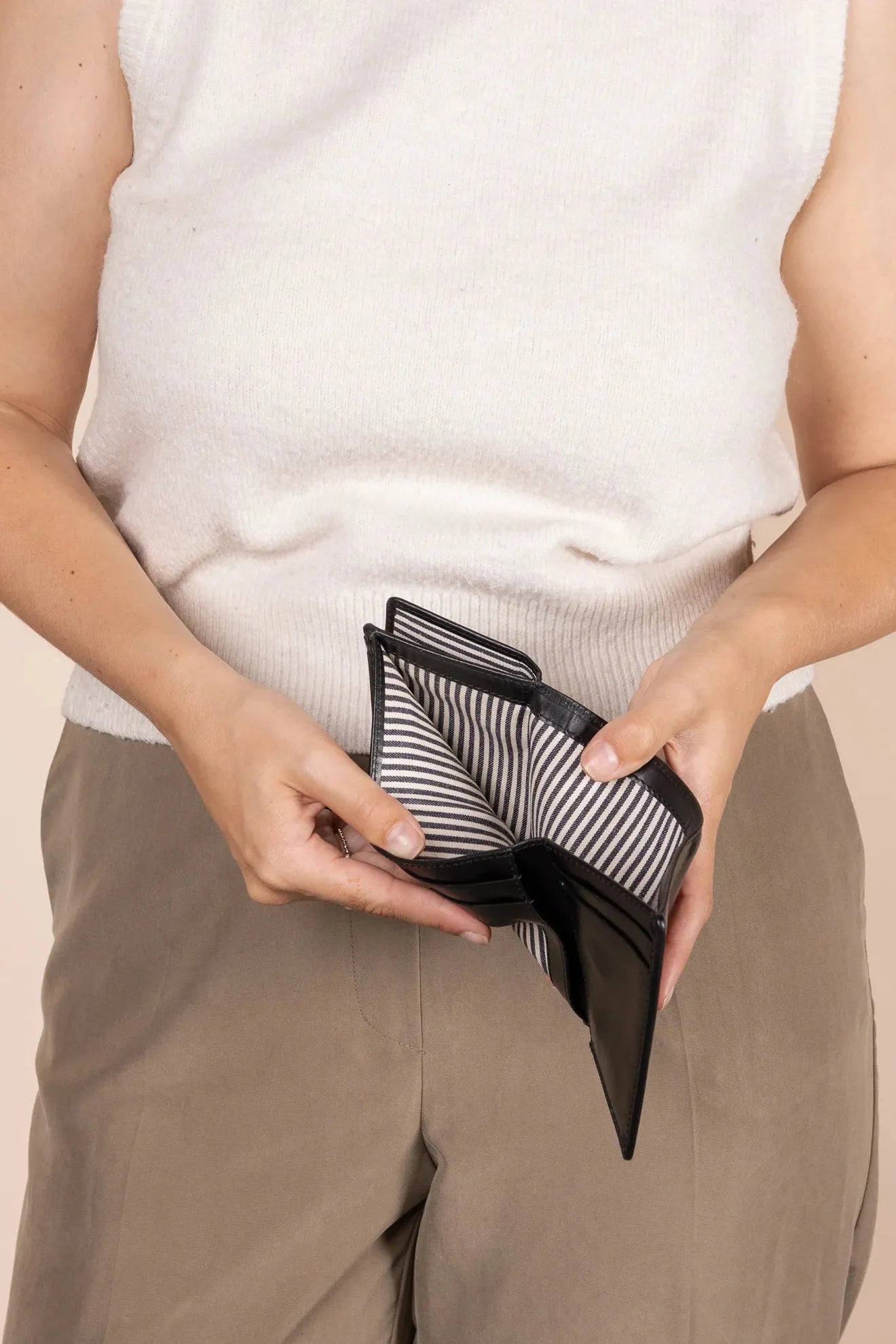 O MY BAG Ollie Wallet ­Black Classic Leather