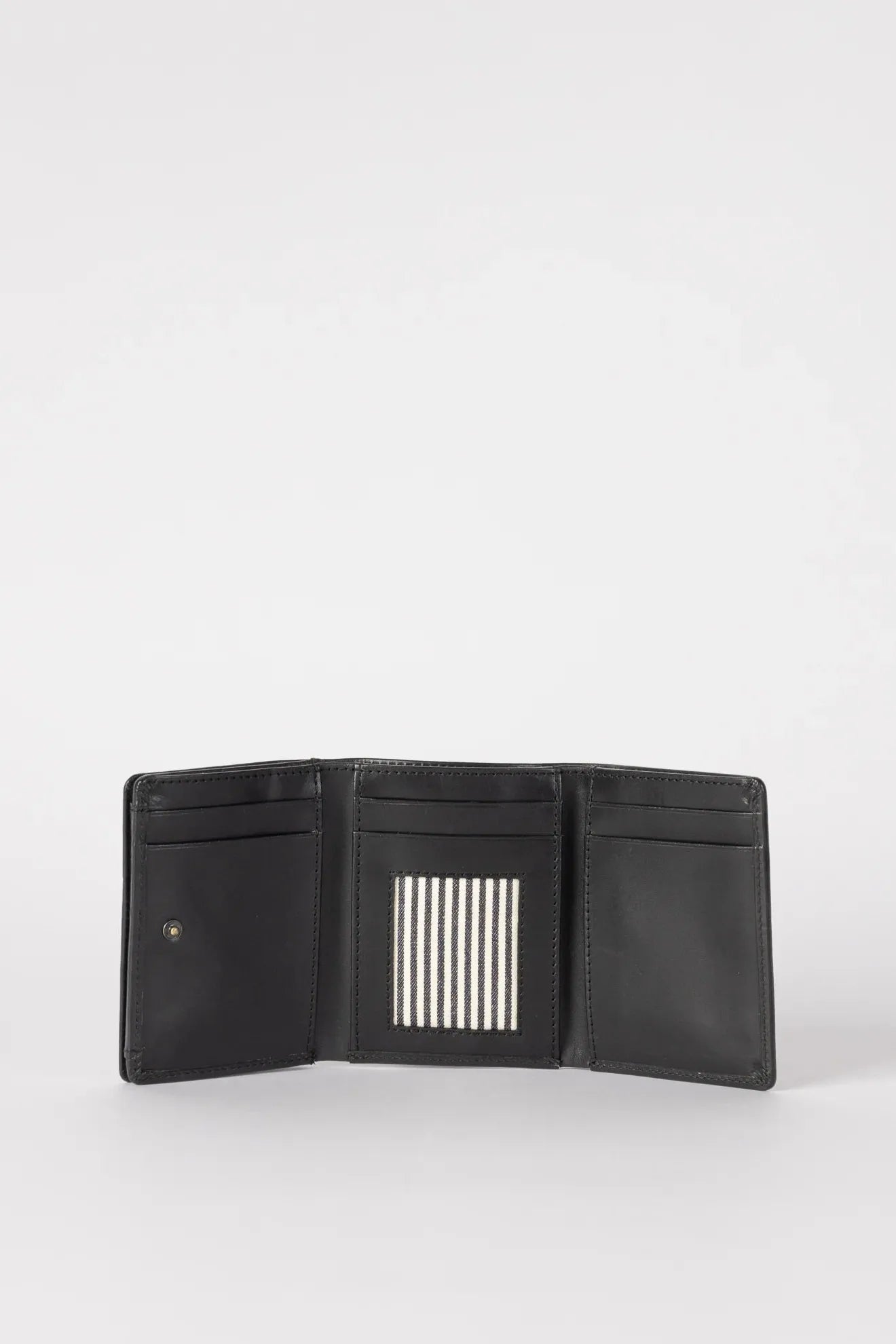 O MY BAG Ollie Wallet ­Black Classic Leather