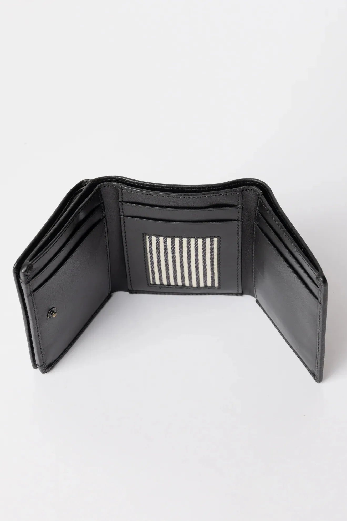 O MY BAG Ollie Wallet ­Black Classic Leather