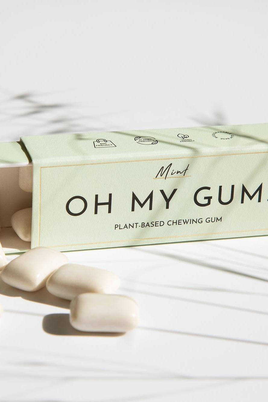 OH MY GUM! Mint Sugar Free Chewing Gum in a green box