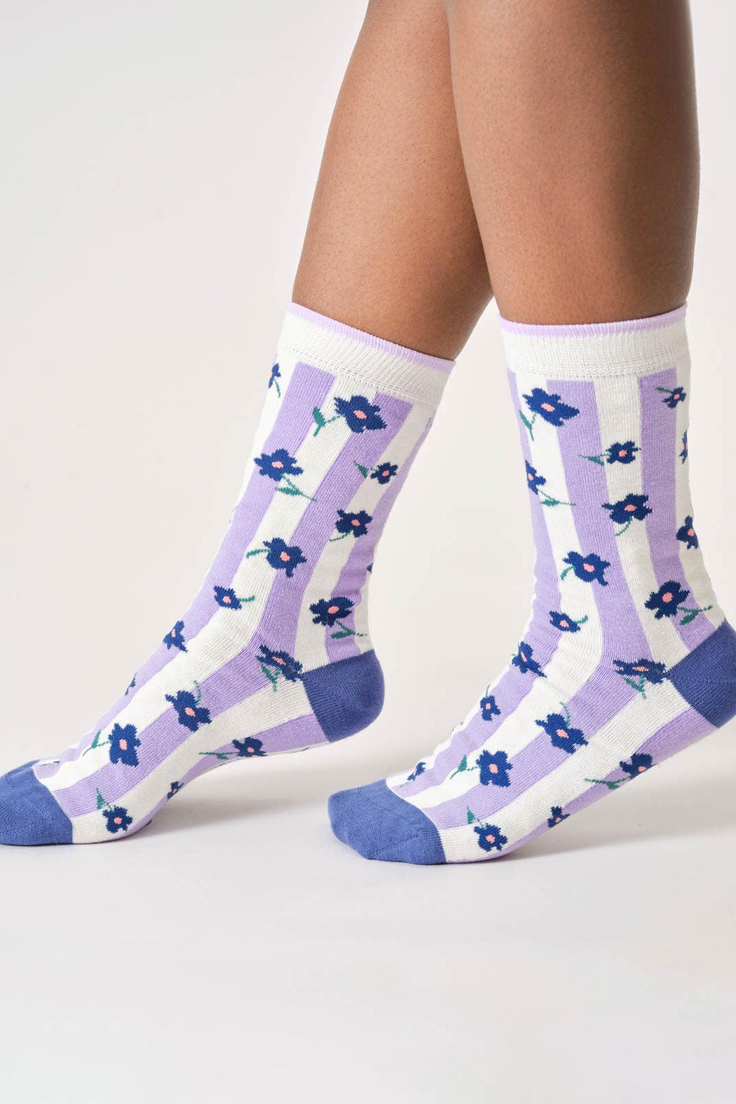 Thought Womens Floral Stripe Bamboo Crew Socks in Stone White