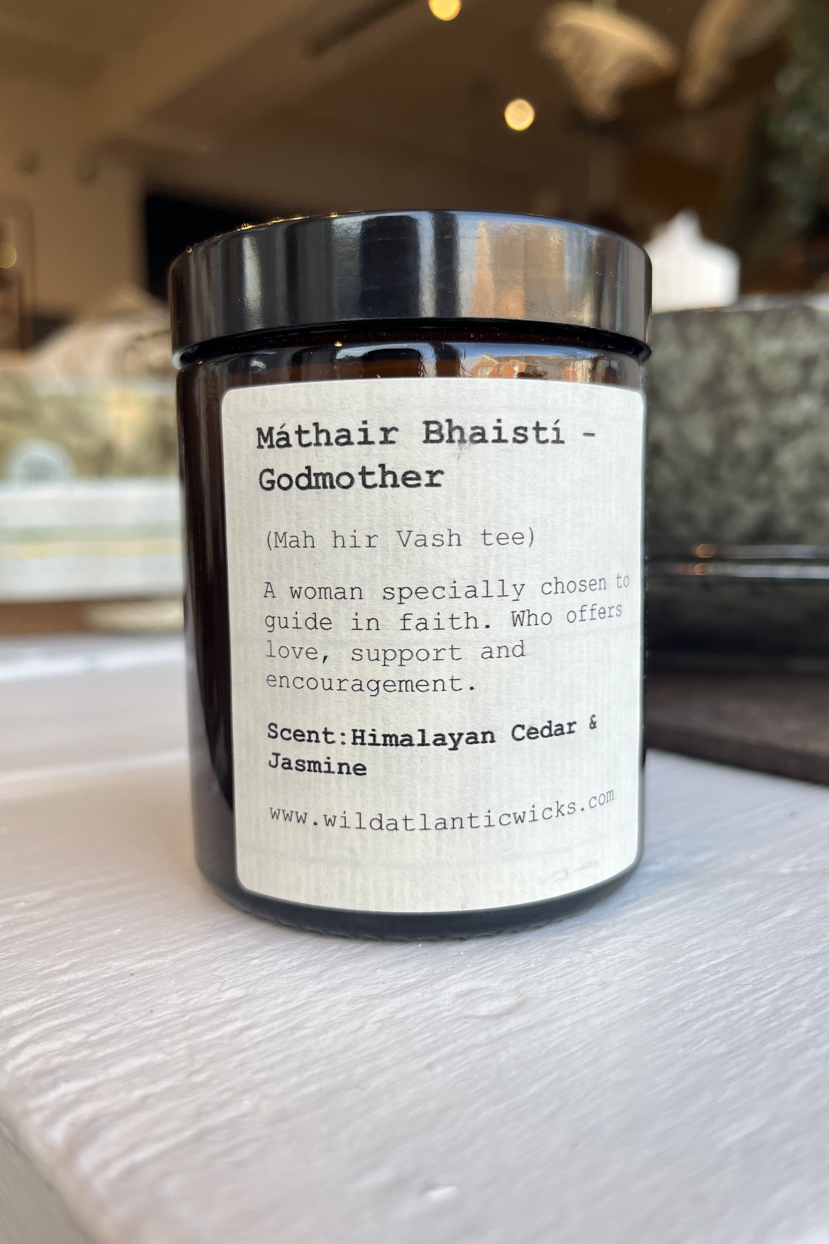 Wild Atlantic Wicks Máthair Bhaistí  - God Mother in Himalayan Cedar & Jasmine - Ohh! By Gum
