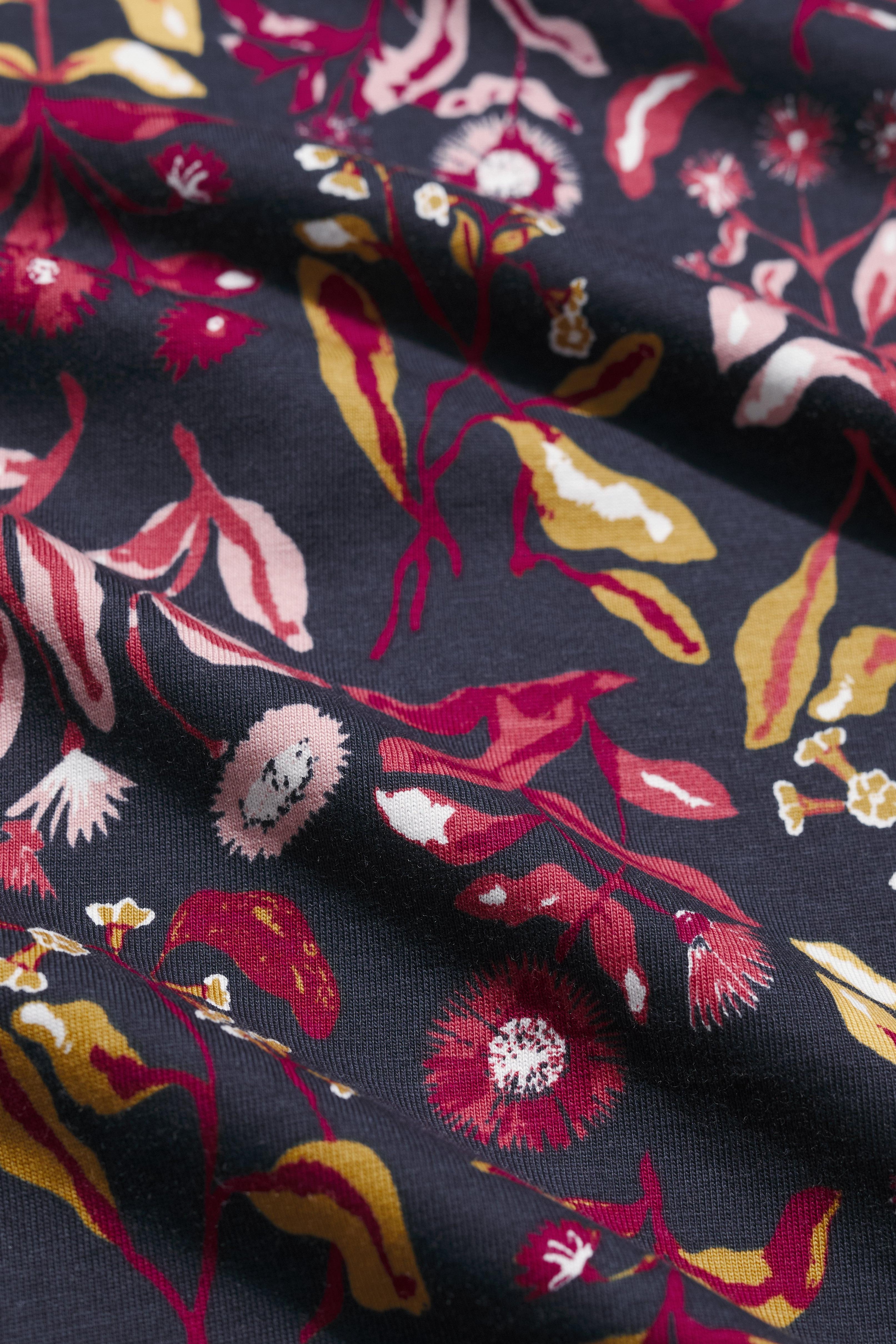 Seasalt Poisson T-Shirt in Inky Botanical Maritime