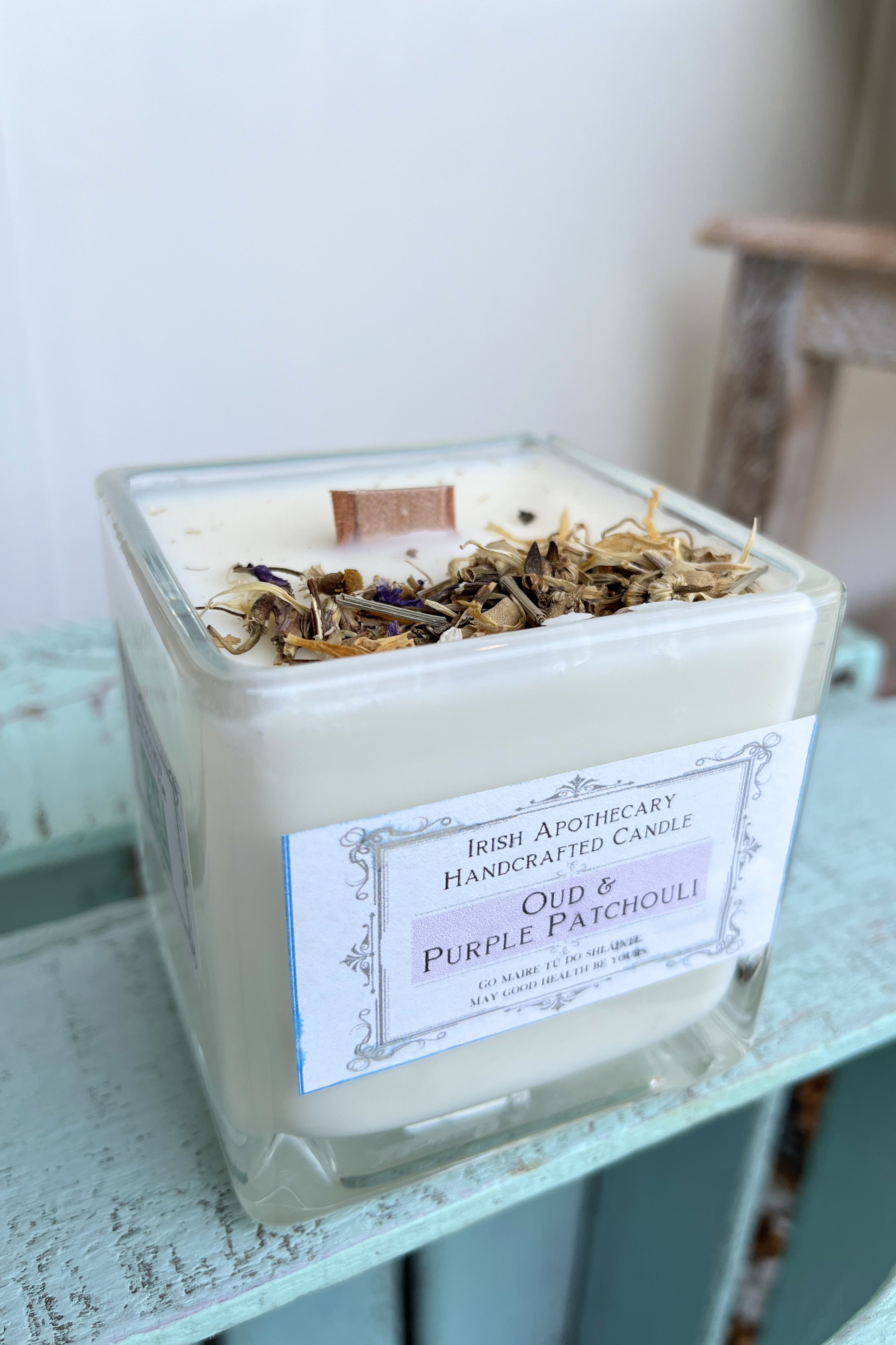 Irish Apothecary Oud & Patchouli Candle