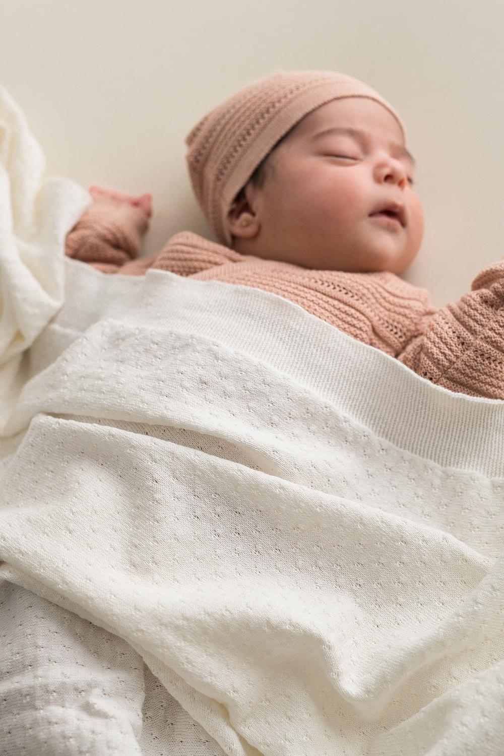 Micu Micu White Openwork Baby Blanket