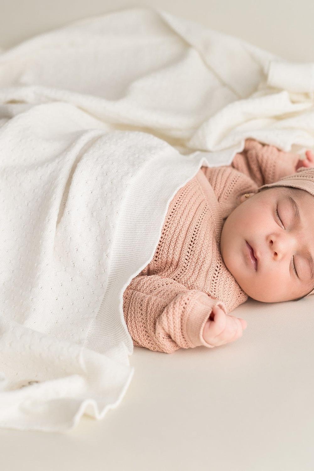 Micu Micu White Openwork Baby Blanket