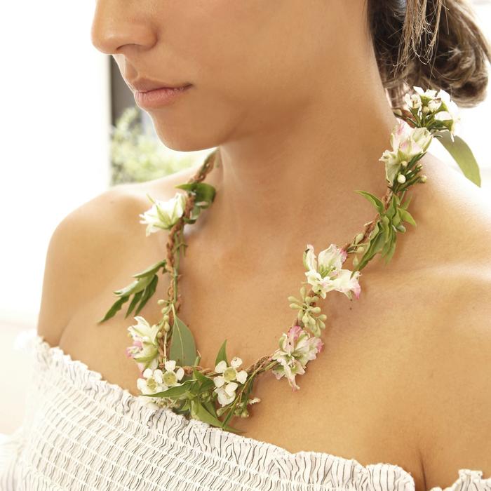 Huckleberry Fresh Flower Necklace-Accessories-Ohh! By Gum - Shop Sustainable