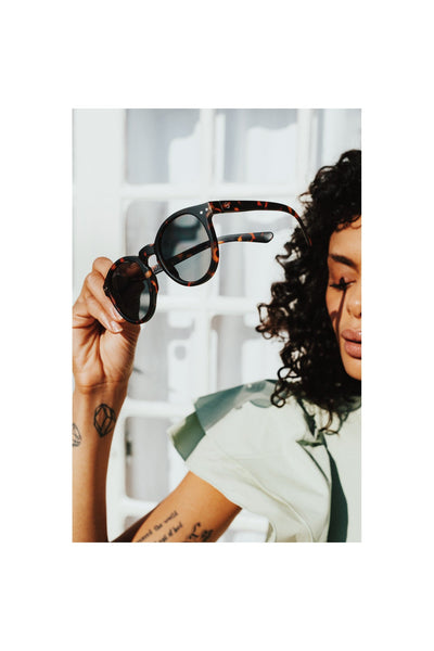 Izipizi #M Sunglasses in Tortoise-Accessories-Ohh! By Gum - Shop Sustainable